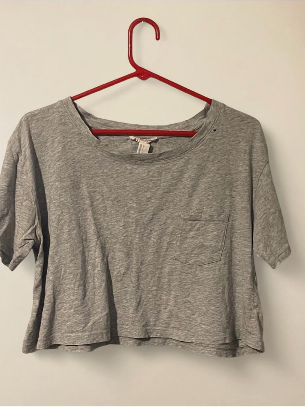 Forever 21 Heather Gray Cropped Scoop Neck Pocket Tee